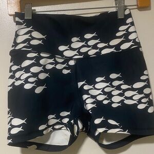 EUC Fighting EEl/Ava Sky Fish shorts. Size small